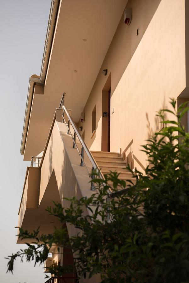 Akrotiri Sea View Suites מראה חיצוני תמונה